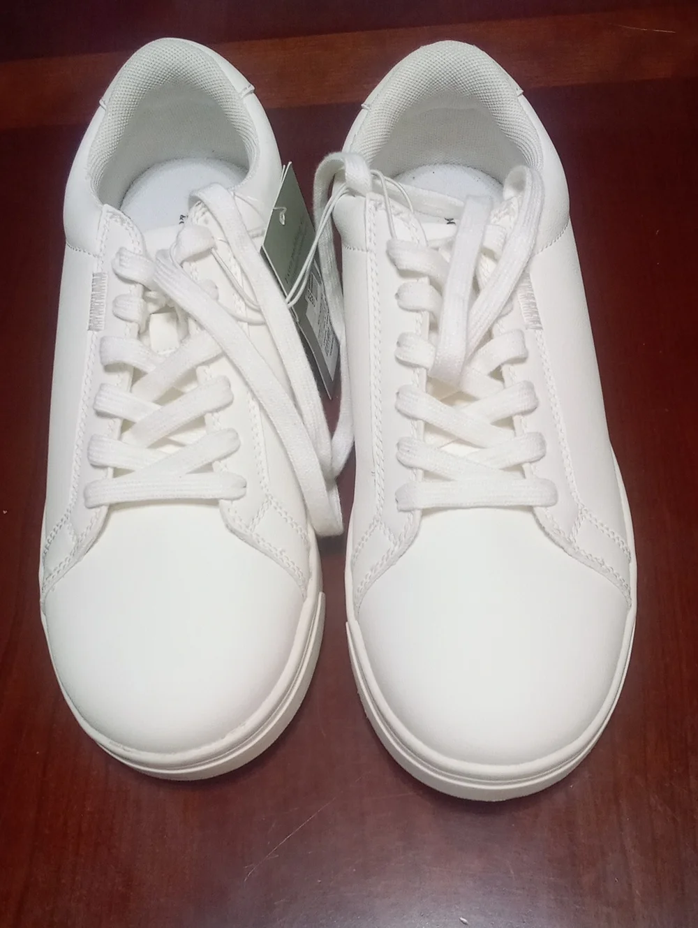 Goodfellow & Co White Low-Top Leather Sneakers NWT $40 Sz  7